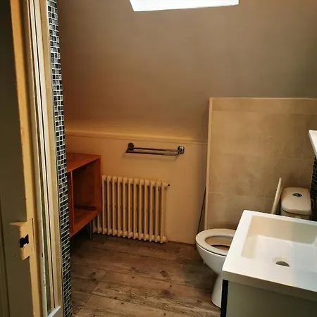 Chambre Avec Salle D'eau Privee